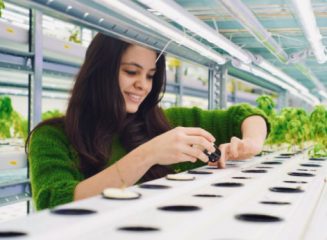 The first indoor bioponic farm in Paris!