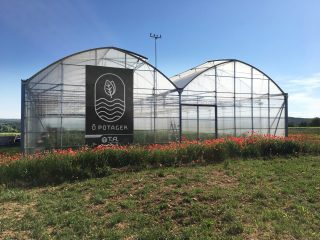 Eine Mikrofarm in Partnerschaft mit Terra Aquatica